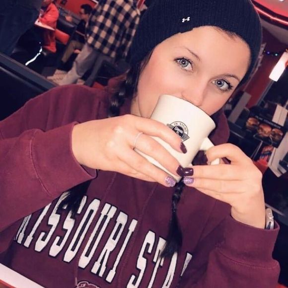 Meet your Posher, Donna - Picture 1 of 1